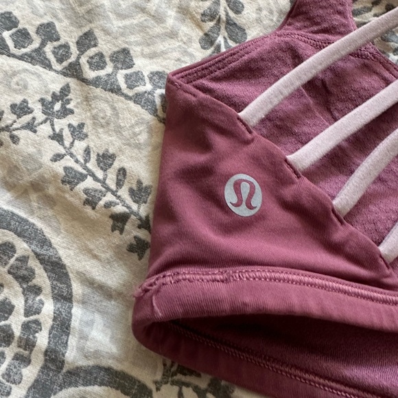 Lululemon Free to Be Bra - Picture 3 of 4